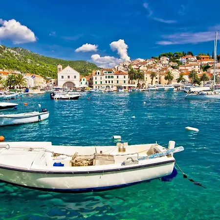 Apartmán In With Terrace, Air Conditioning, Wi-fi, Dishwasher Hvar Town